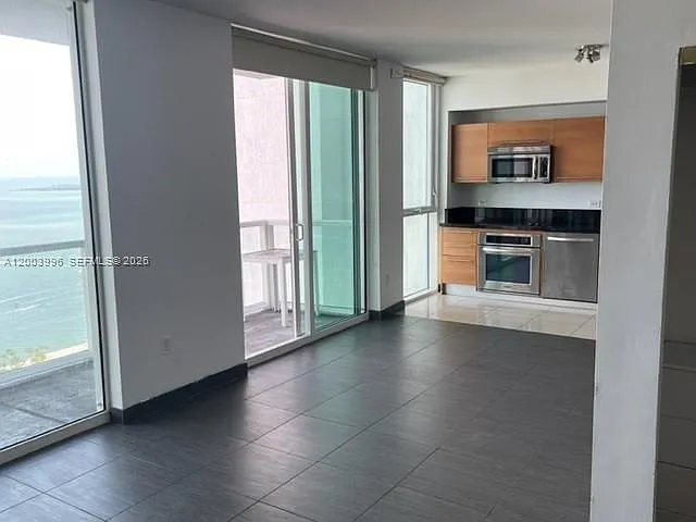 253 NE 2nd St #3807 — Photo 7