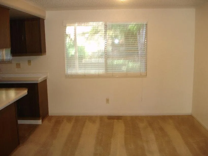 3 bed, 1248 sqft, $2,500 — Photo 2