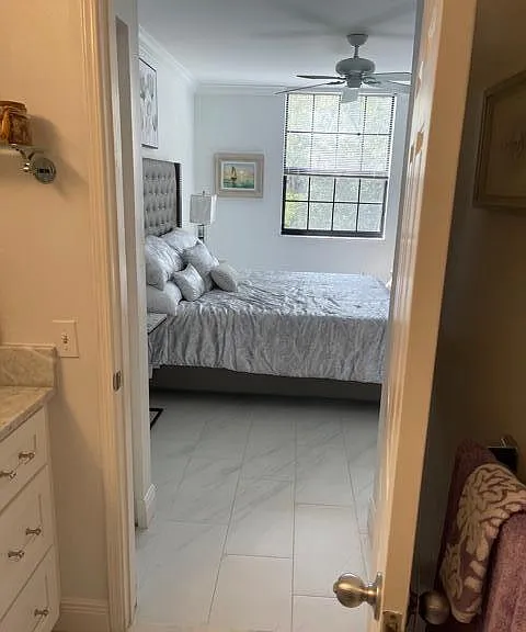 630 Sapodilla Ave #312 — Photo 8