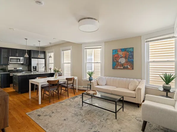 125 Princeton St #1, Boston, MA 02128