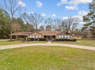 302 Windridge Rd, Palestine, TX 75801