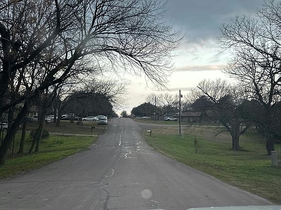 4th image of 310 Frank Keasler Blvd
