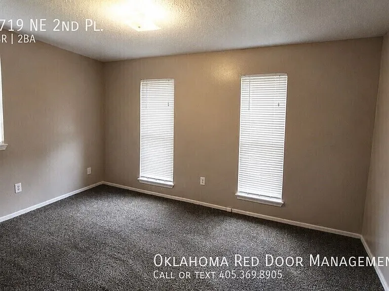 9719 NE 2nd Pl — Photo 6