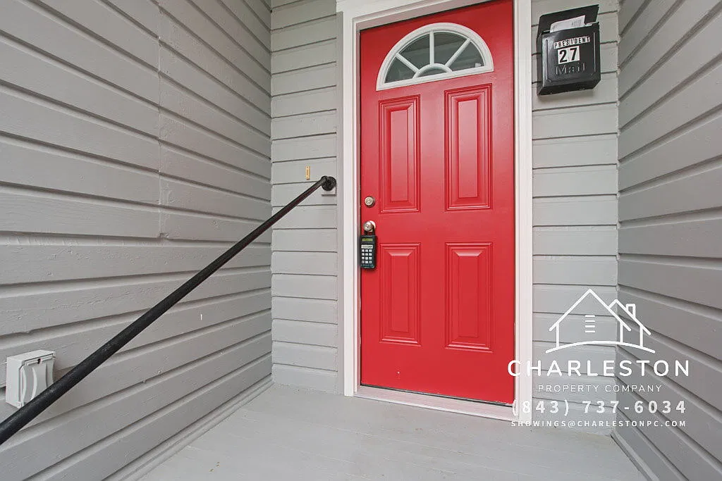 2 bed, 1.0 bath, 912 sqft, $2,595 — Photo 3