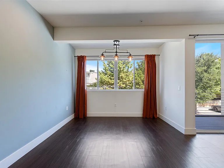 604 N Bluff Dr #225 — Photo 8