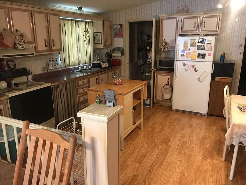 2nd image of 2207 Edgerly Dequincy Rd