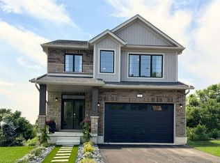 546 Benninger Dr, Kitchener, ON N2E0J4