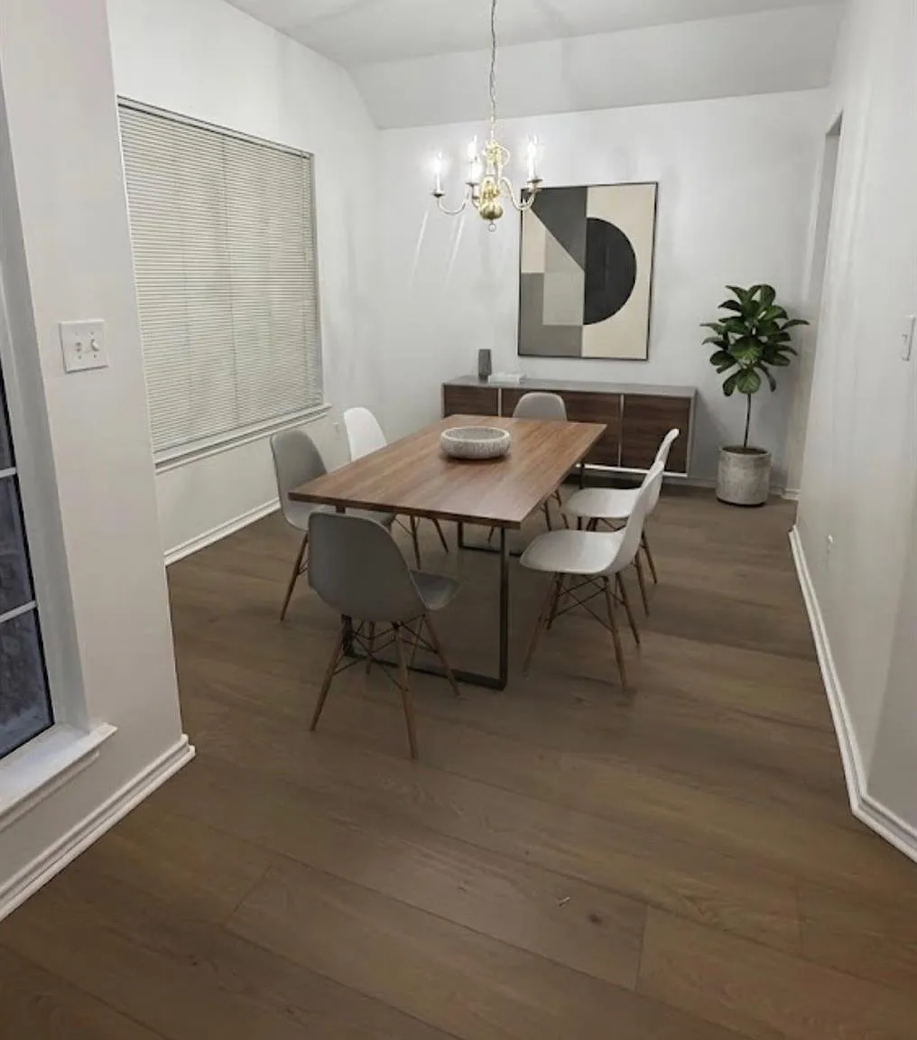 3 bed, 2.0 bath, 2144 sqft, $2,400 — Photo 3