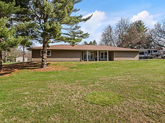 2nd image of 15 Wood Ln