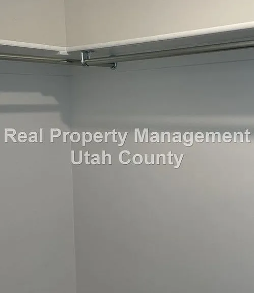 487 S Fox Chase Ln — Photo 32