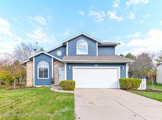 3944 W Sunwind Dr, Okemos, MI 48864