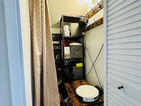 4th image of 6190 Westgate Dr APT 203