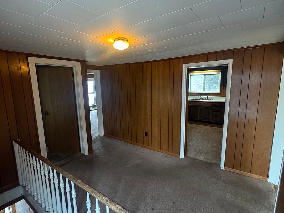 1st image of 37 East Ave #B