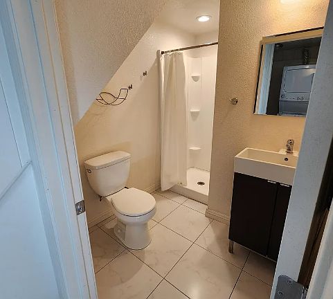 2nd image of 2120 F St APT A