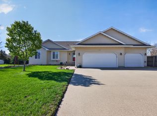 1225 10th St, Jesup, IA 50648