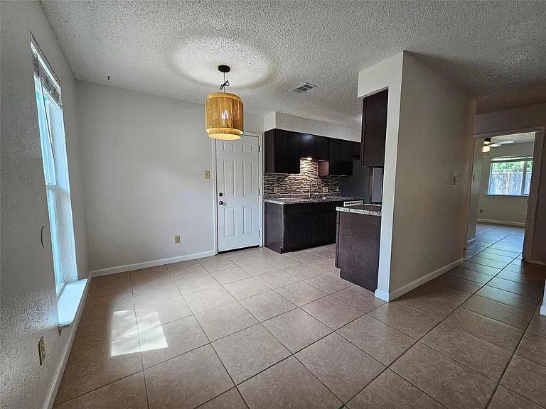 6800 Lunar Dr #B — Photo 8