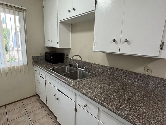 2nd image of 4444 Alabama St #3