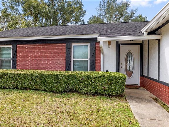 3rd image of 8605 Kingston Ct