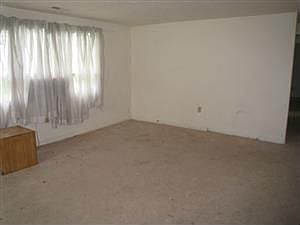 4th image of 2817 Revels Ave