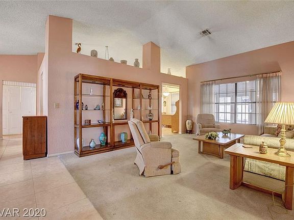 4th image of 5417 Singing Hills Dr