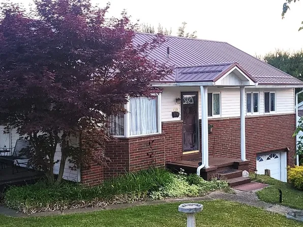 118 Pennsylvania Blvd, Monessen, PA 15062