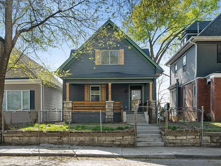 2754 Holmes St — Photo 33