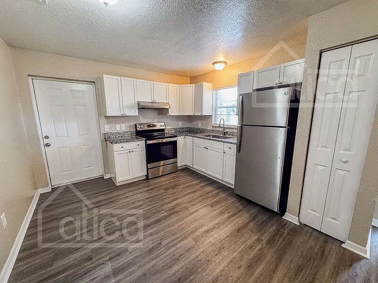 1317 14th St S — Photo 3