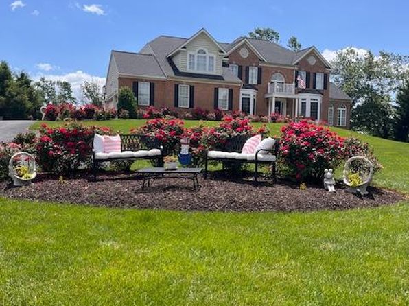 3221 Brinkburn Dr, Finksburg, MD 21048