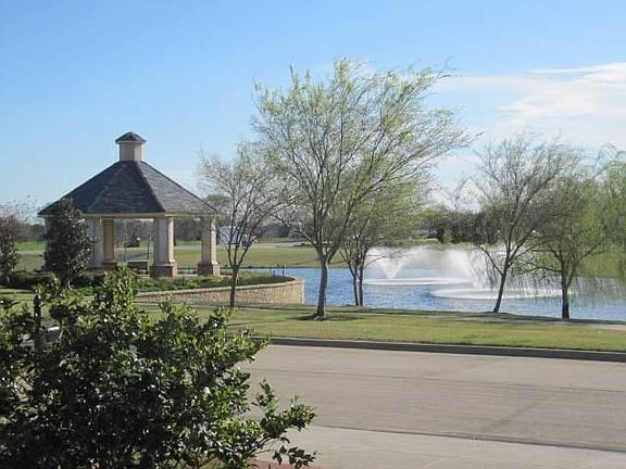 5th image of 2706 Westpoint Dr