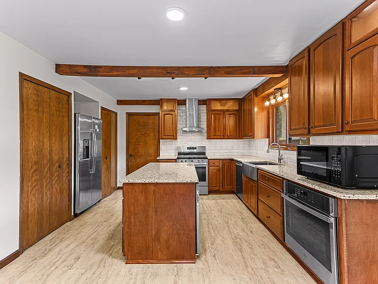 3312 Palm Aire Ct — Photo 12