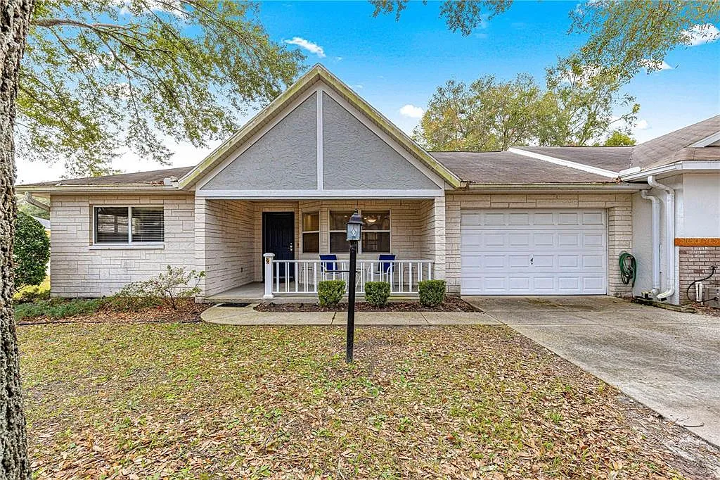 2 bed, 2.0 bath, 1412 sqft, $1,600 — Photo 2
