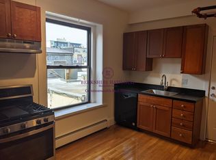 7 Brookline St APT 3, Cambridge, MA 02139