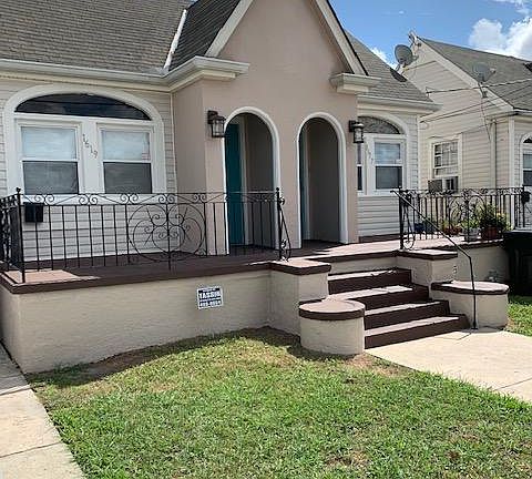 4th image of 1619 Piety St