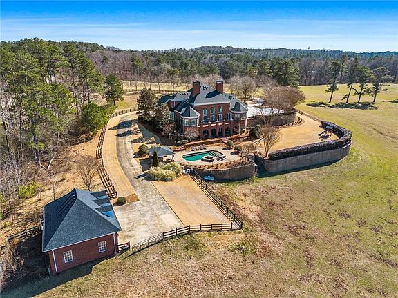 3rd image of 1400 Paul Aiken Rd