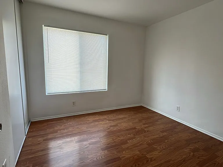 2121 Beechwood St — Photo 21