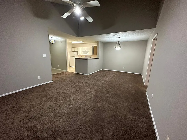 11225 W Atlantic Blvd — Photo 4