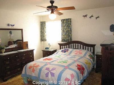 3rd image of 811 Delft Dr