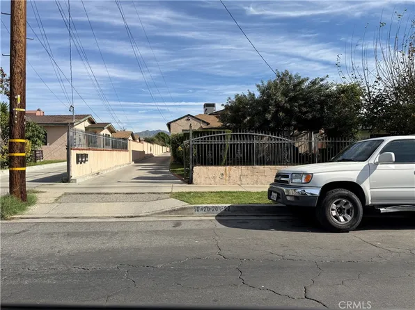 10422 Telfair Ave, Pacoima, CA 91331