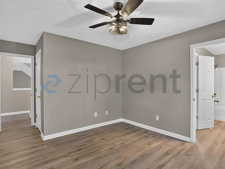4972 Lake Park Cir — Photo 28