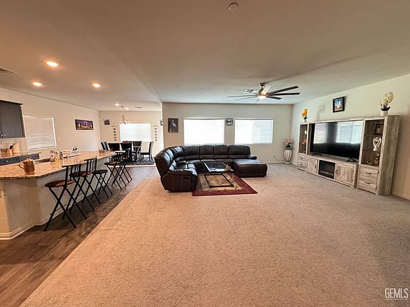 4th image of 10203 Yukon River Ave