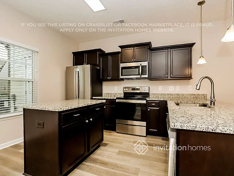 422 Rick McCormick Dr — Photo 7