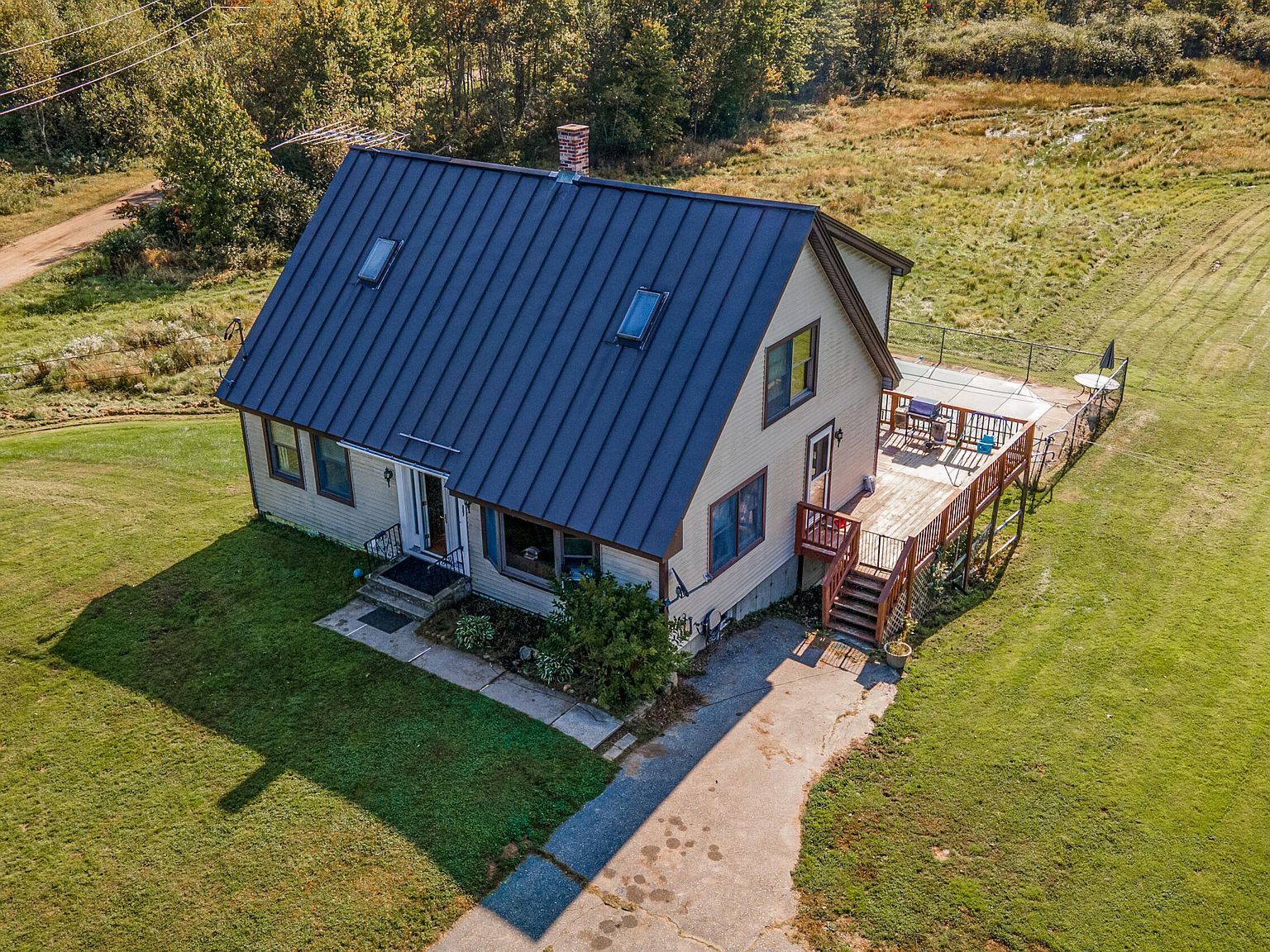387 Mills Road, Whitefield, ME 04353 Zillow