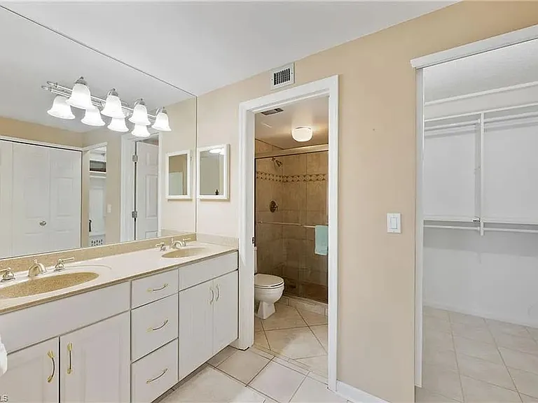 320 Seaview Ct #1208 — Photo 18