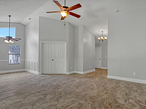 4th image of 778 Pine Shores Cir