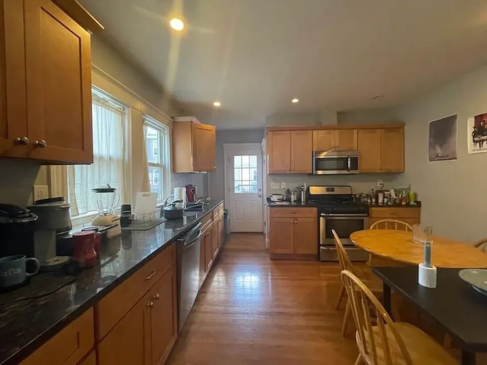 62 Frederick Ave
