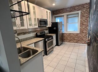 1139 N Spaulding Ave #301, Chicago, IL 60651