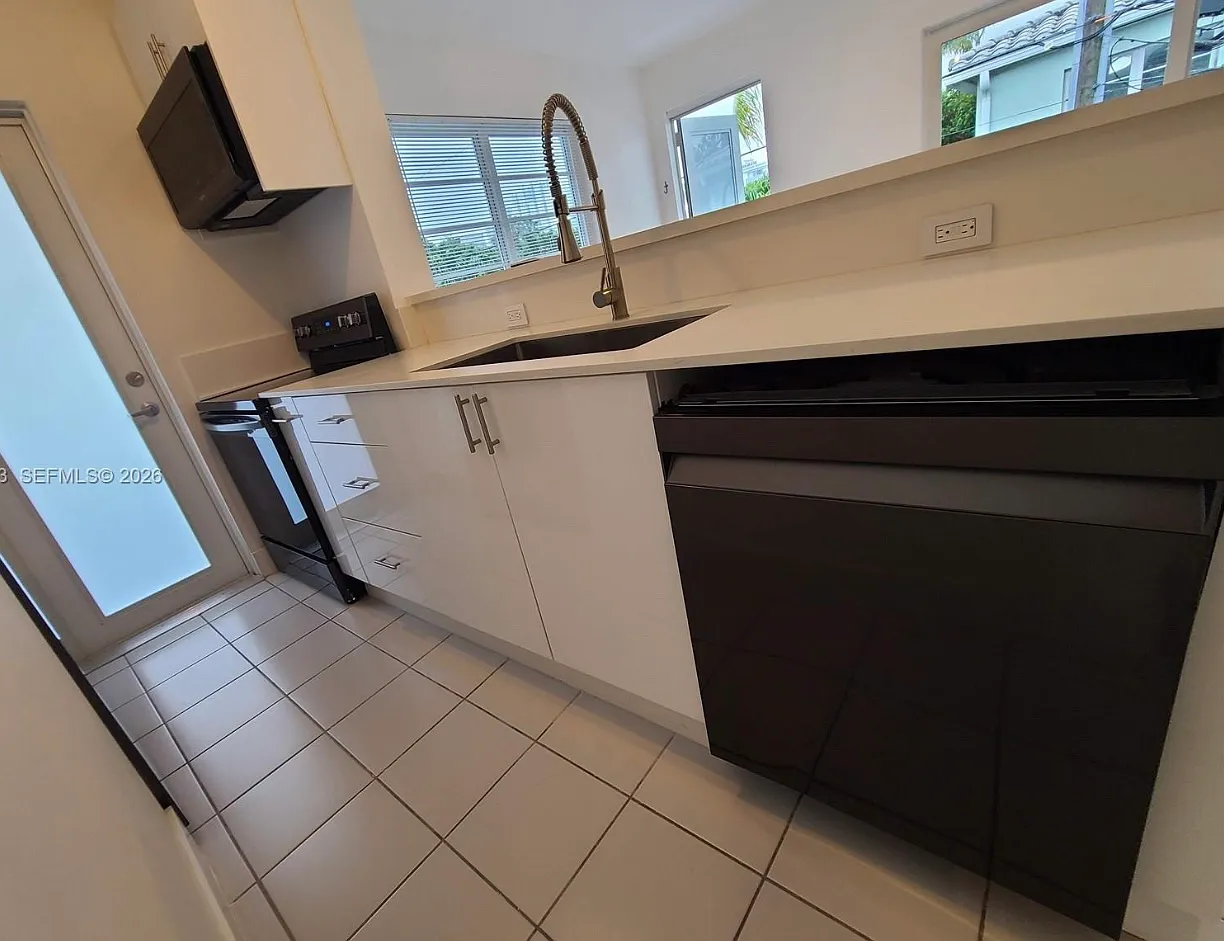1 bed, 700 sqft, $2,250 — Photo 4