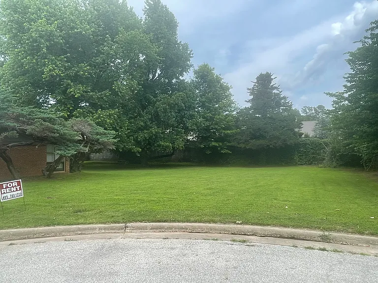 711 W Timberdell Rd — Photo 14
