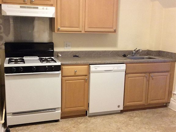 kitchen apt 4