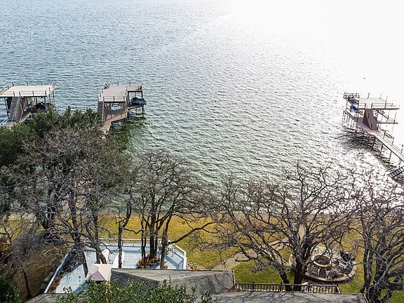3rd image of 688` Enchanted Isles Dr